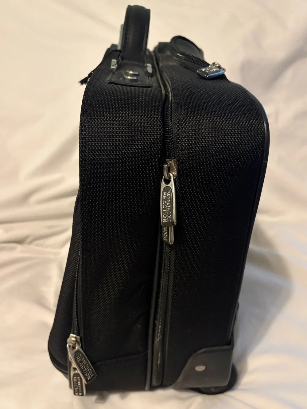 NEW Kenneth Cole Reaction Rolling Laptop Briefcase Business Travel Bag